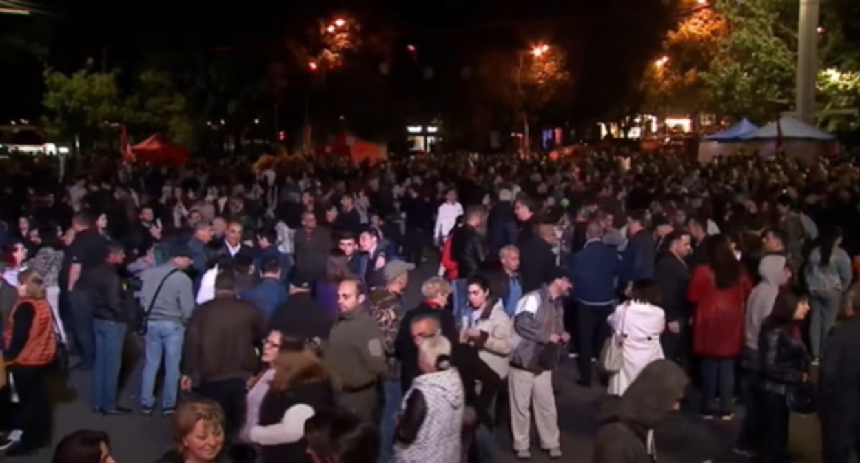 Participants in the march in Yerevan, screenshot of the video by the NEWS AM channel https://www.youtube.com/watch?v=vqWD0cu2ZVE&t=2s Participants in the march in Yerevan, screenshot of the video by the NEWS AM channel https://www.youtube.com/watch?v=vqWD0cu2ZVE&t=2s
