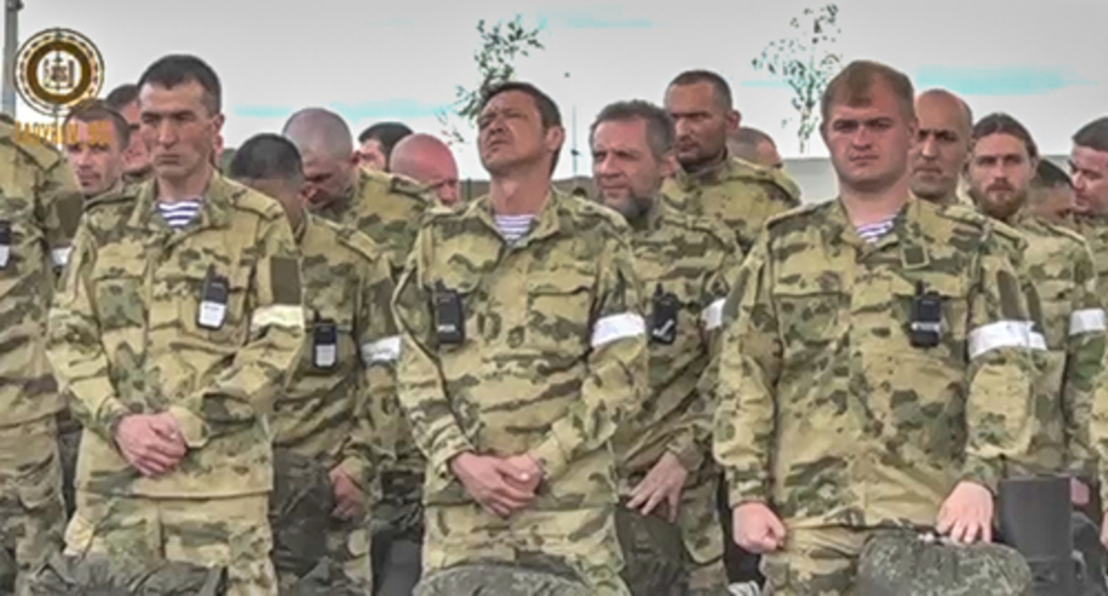200 fighters before the dispatch from Chechnya for the special military operation in Ukraine. Screenshot of the video https://t.me/RKadyrov_95/2040 200 fighters before the dispatch from Chechnya for the special military operation in Ukraine. Screenshot of the video https://t.me/RKadyrov_95/2040