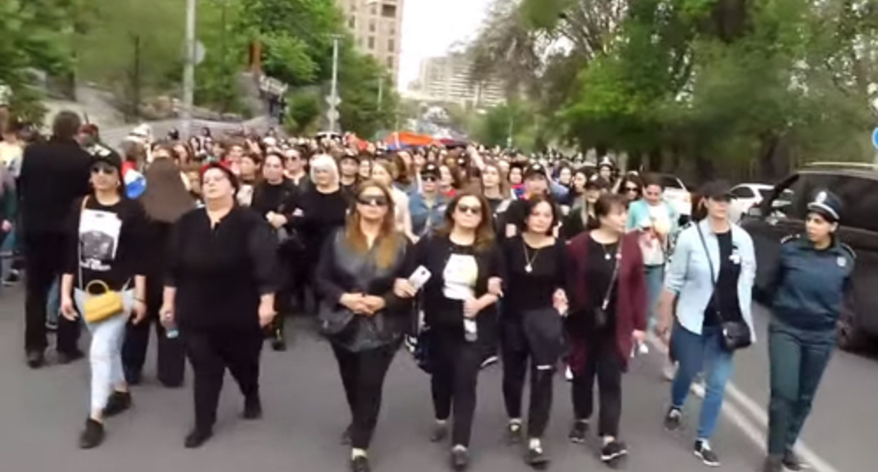 A women's march demanding resignation of the Armenian Prime Minister, Nikol Pashinyan, in central Yerevan. Screenshot of the video https://www.youtube.com/watch?v=IQgeiKbIvq0 A women's march demanding resignation of the Armenian Prime Minister, Nikol Pashinyan, in central Yerevan. Screenshot of the video https://www.youtube.com/watch?v=IQgeiKbIvq0