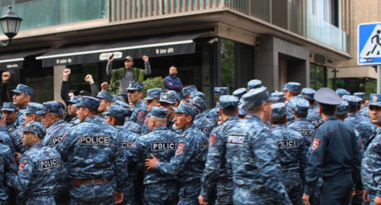 The police at a rally. Yerevan, May 2022. Photo by Tigran Petrosyan for the "Caucasian Knot" The police at a rally. Yerevan, May 2022. Photo by Tigran Petrosyan for the "Caucasian Knot"
