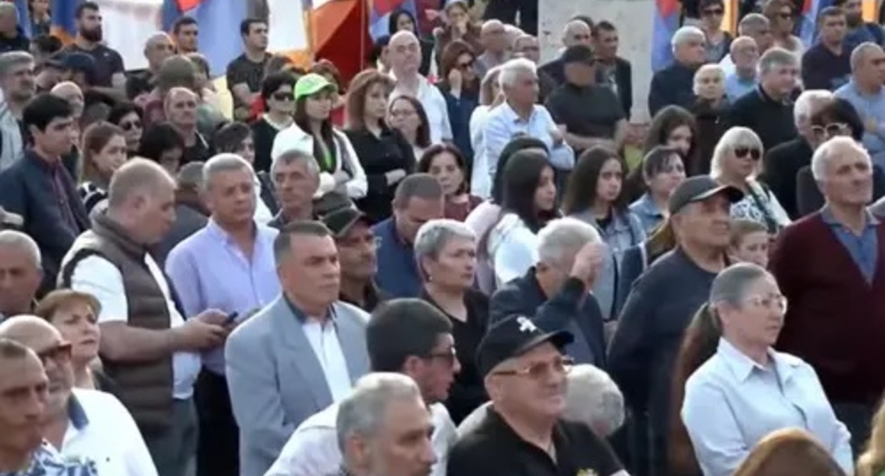 A protest action in Yerevan. Screenshot of the video https://www.youtube.com/watch?time_continue=706&v=qpt7oFeZ53E&feature=emb_logo A protest action in Yerevan. Screenshot of the video https://www.youtube.com/watch?time_continue=706&v=qpt7oFeZ53E&feature=emb_logo