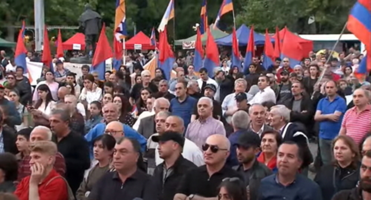 A rally in Yerevan on May 19, screenshot of the video on the Yerkir Daily YouTube channel https://www.youtube.com/watch?v=Gaj1FJ-D7mg A rally in Yerevan on May 19, screenshot of the video on the Yerkir Daily YouTube channel https://www.youtube.com/watch?v=Gaj1FJ-D7mg