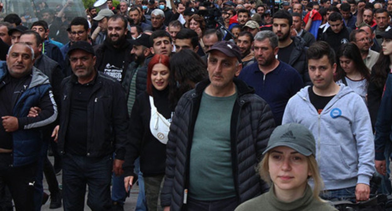Participants in a protest action in Yerevan. May 2022. Photo by Tigran Petrosyan for the "Caucasian Knot" Participants in a protest action in Yerevan. May 2022. Photo by Tigran Petrosyan for the "Caucasian Knot"