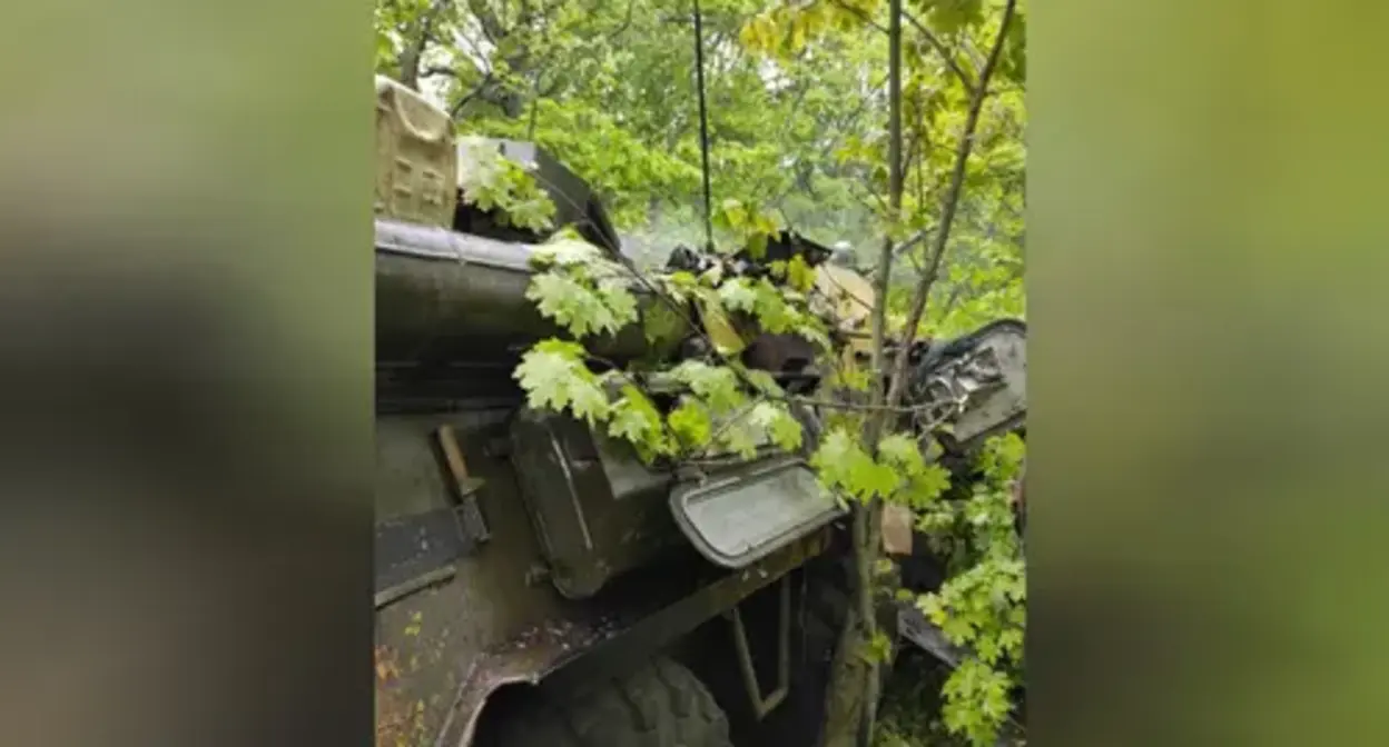 An armoured personnel carrier hit by a grenade launcher. Photo © Telegram / the National Guard of Russia An armoured personnel carrier hit by a grenade launcher. Photo © Telegram / the National Guard of Russia