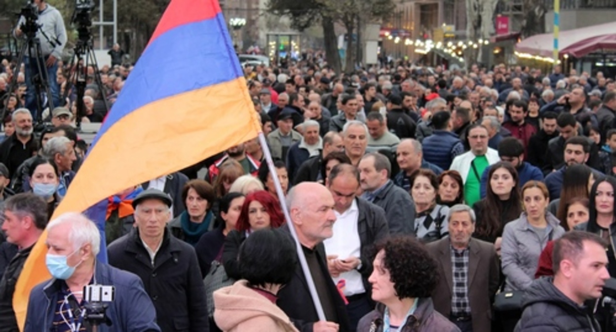 Rally in support of Nagorno-Karabakh, Yerevan, April 5, 2022. Photo by Armine Martirosyan for the Caucasian Knot Rally in support of Nagorno-Karabakh, Yerevan, April 5, 2022. Photo by Armine Martirosyan for the Caucasian Knot