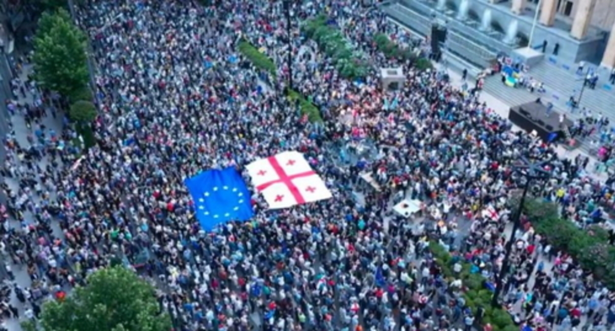 Rally in Tbilisi. Photo: https://mtavari.tv/news/90066-ramdeni-adamiani-iqo-24-ivnisis-aktsiaze?fbclid=IwAR0ILsHLJhjgJEw2lE2CixIC6uXI5TuRii7zRE5qsUV7GDwUJfI8f7OnKuM Rally in Tbilisi. Photo: https://mtavari.tv/news/90066-ramdeni-adamiani-iqo-24-ivnisis-aktsiaze?fbclid=IwAR0ILsHLJhjgJEw2lE2CixIC6uXI5TuRii7zRE5qsUV7GDwUJfI8f7OnKuM