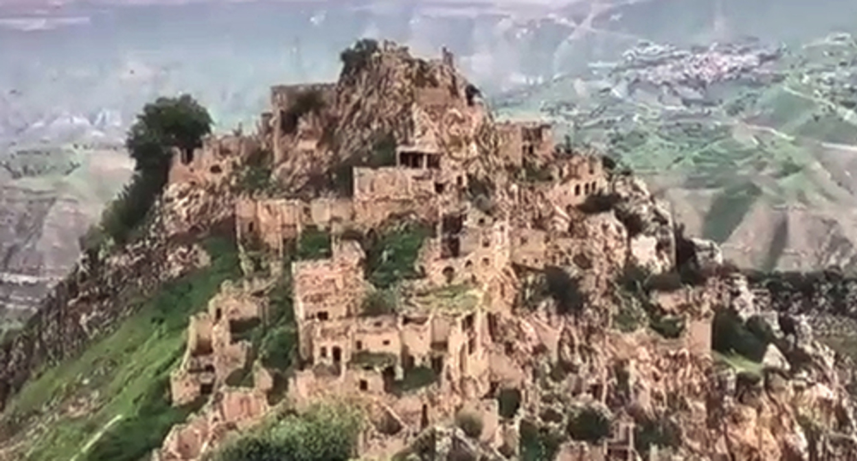 Ancient monuments in the village of Gamsutl. Screenshot of the video from the historical_club community on Instagram* https://www.instagram.com/p/BkS87OyHka_/ Ancient monuments in the village of Gamsutl. Screenshot of the video from the historical_club community on Instagram* https://www.instagram.com/p/BkS87OyHka_/
