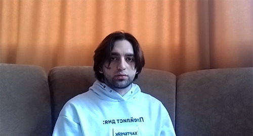 Magomed Askhabov. Screenshot of the video by the “Kavkaz. Realii”* https://d19wbtacbn3uyf.cloudfront.net/a/podveshivali-za-ruki-izgonyali-dzhinna-istoriya-magomeda-kotorogo-lechili-ot-gomoseksualjnosti-v-rehab-tsentre-v-dagestane/31941445.html Magomed Askhabov. Screenshot of the video by the “Kavkaz. Realii”* https://d19wbtacbn3uyf.cloudfront.net/a/podveshivali-za-ruki-izgonyali-dzhinna-istoriya-magomeda-kotorogo-lechili-ot-gomoseksualjnosti-v-rehab-tsentre-v-dagestane/31941445.html