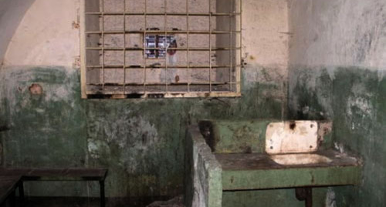 A prison cell. Photo from the website http://izkolonii.ru A prison cell. Photo from the website http://izkolonii.ru