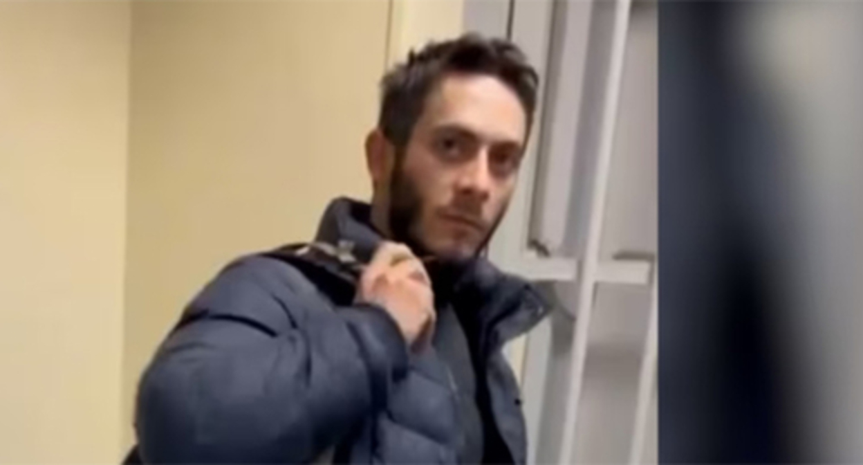 Idris Arsamikov. Photo https://www.kavkazr.com/a/bytj-geem-dlya-nih-uzhe-prestuplenie-zaderzhannogo-v-moskve-urozhentsa-chechni-peredali-kadyrovtsam/32274445.html Idris Arsamikov. Photo https://www.kavkazr.com/a/bytj-geem-dlya-nih-uzhe-prestuplenie-zaderzhannogo-v-moskve-urozhentsa-chechni-peredali-kadyrovtsam/32274445.html