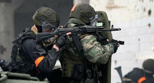 Law enforcers. Photo: https://gazetaingush.ru/news/v-nazrani-otmenen-rezhim-kto