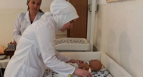 A female student wearing a hijab. Photo: Ingush Medical College named after Asiyat Tutaeva, http://ingmedcolledge.ru/