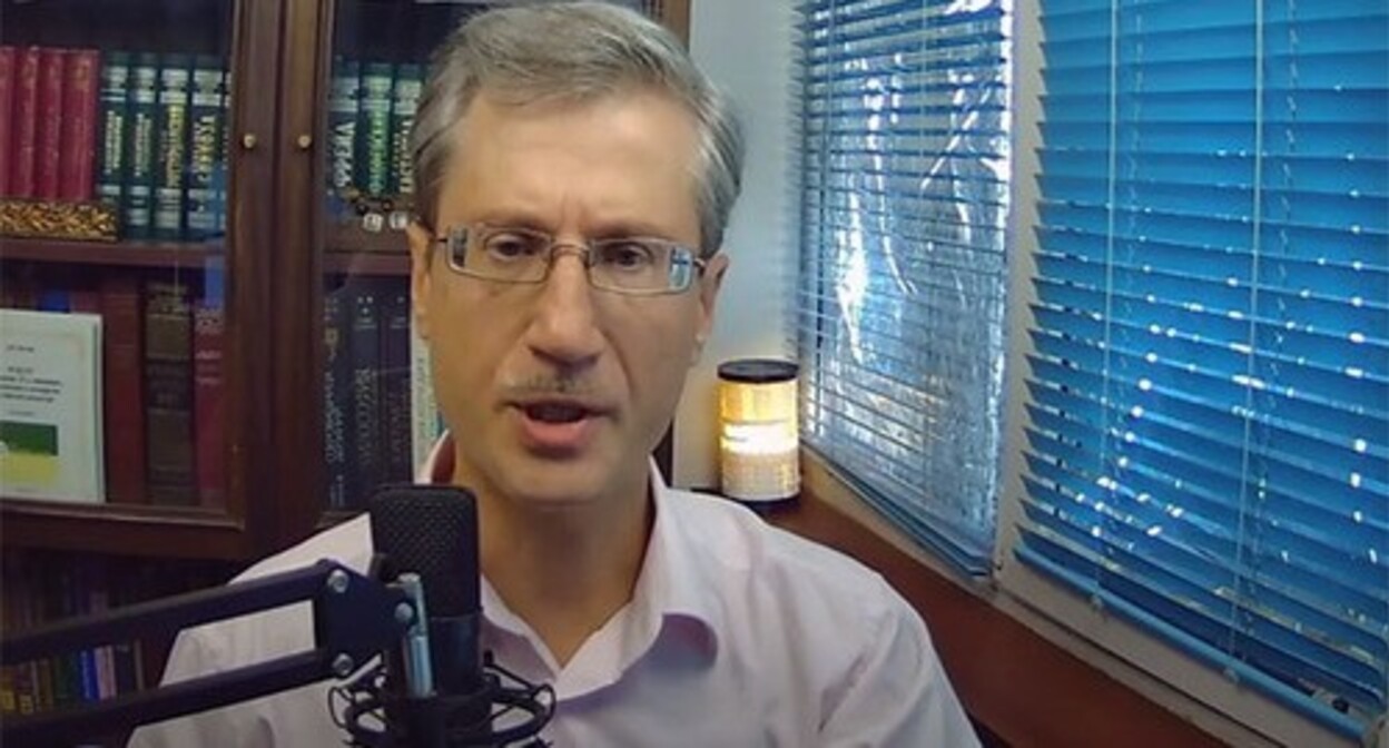 Roman Melnichenko. Screenshot of a video by sotavision
 https://www.youtube.com/watch?v=vTjc0ommIvY