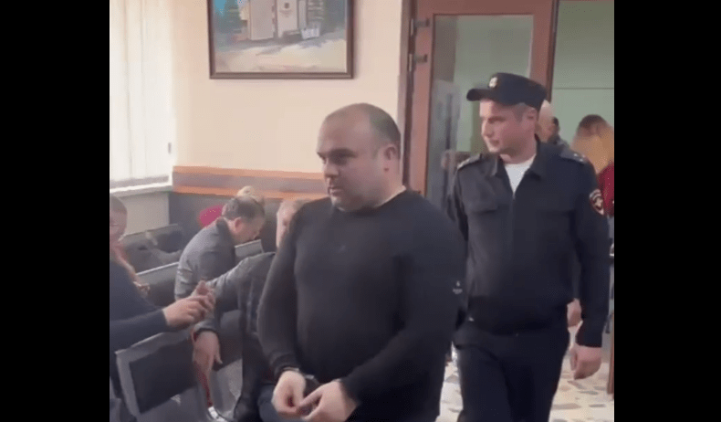 Vladimir Vanyan in a court. Screenshot of a video posted by the United Press Service for the Courts of the Krasnodar Territory on March 27, 2025, https://t.me/opskuban/1161