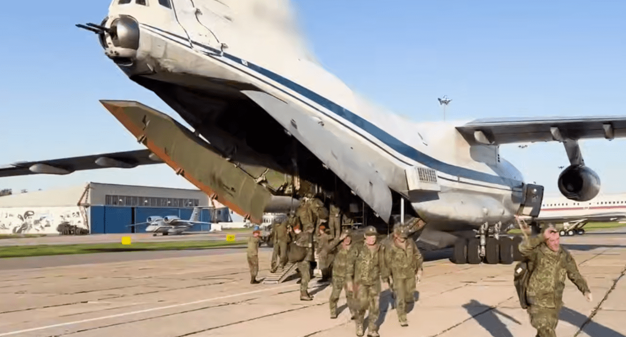 As part of the second phase of exchange of prisoners of war (POWs), agreement on which were reached at Russian-Ukrainian negotiations in Istanbul, 307 Russian POWs returned to their homeland.
