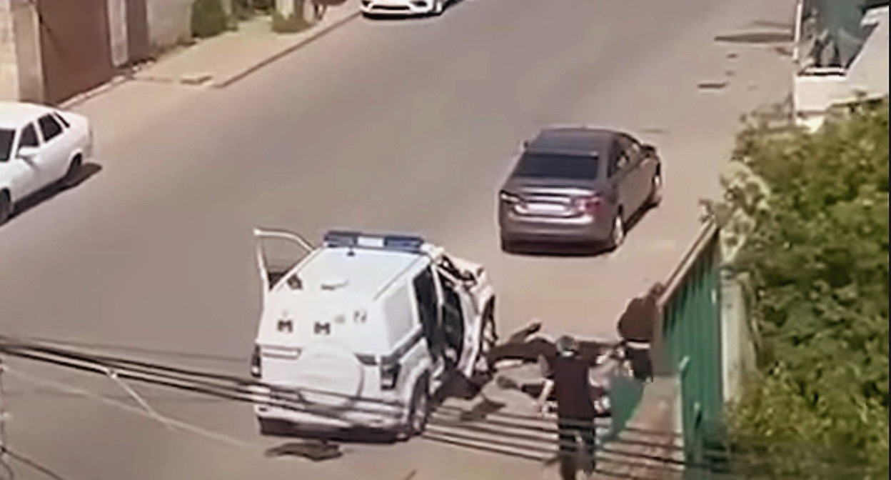 Attack on law enforcers in Makhachkala: still from the "Caucasian Knot" video: https://youtu.be/RTANBD4E94E