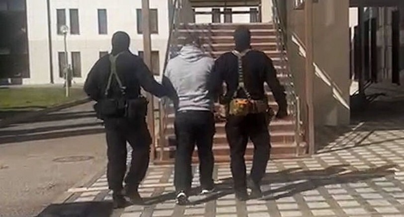 Detention of one of the suspects in the attack on Pskov paratroopers in Chechnya. Photo: Main Investigative Directorate of the Investigative Committee of the Russian Federation for the North Caucasus Federal District