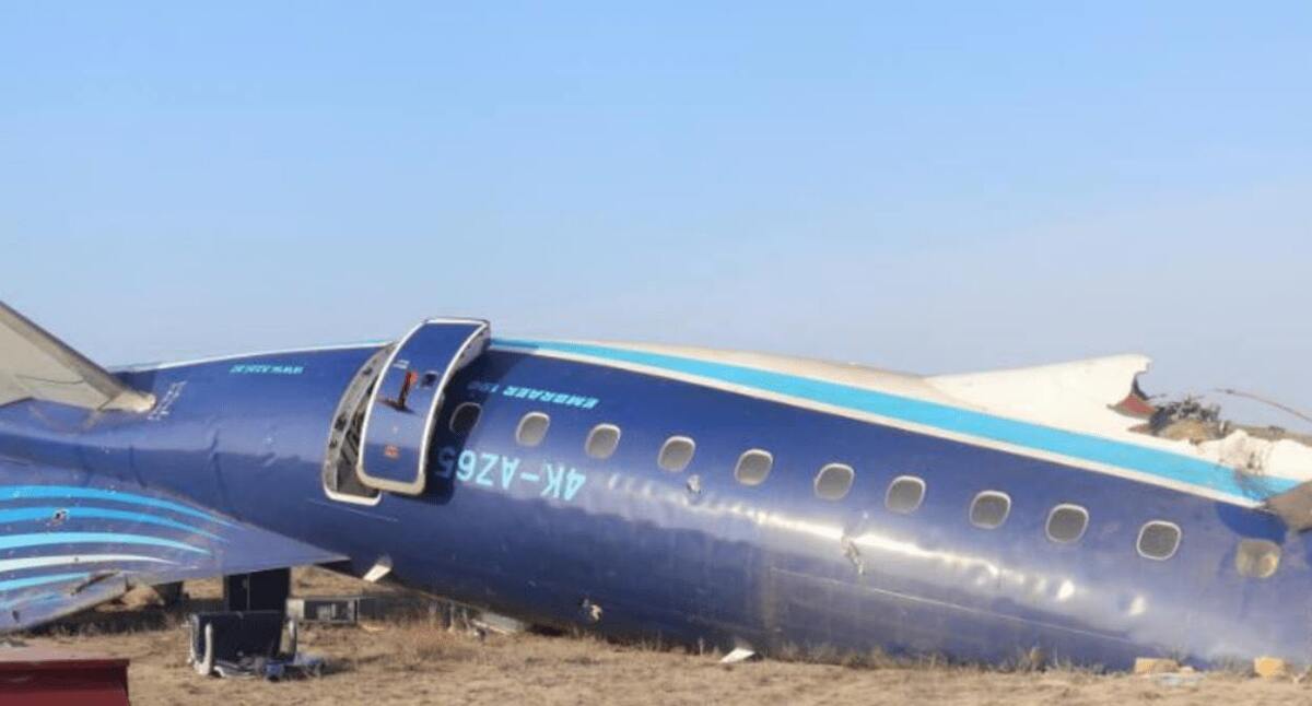 The tail section of the Baku-Grozny plane. Photo from the report of the Ministry of Transport of Kazakhstan.