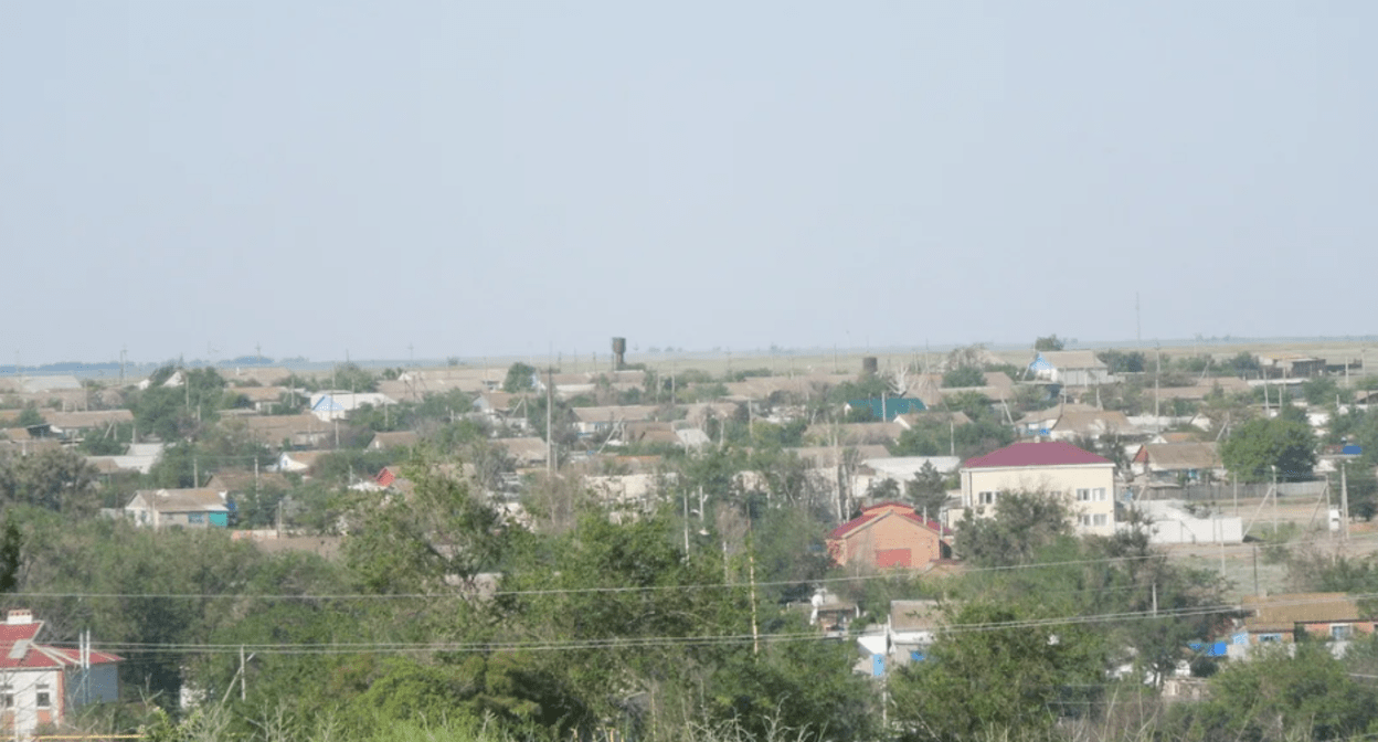 The village of Sadovoe. Photo: Doktor Kto https://foto-planeta.com/photo/583064.htm