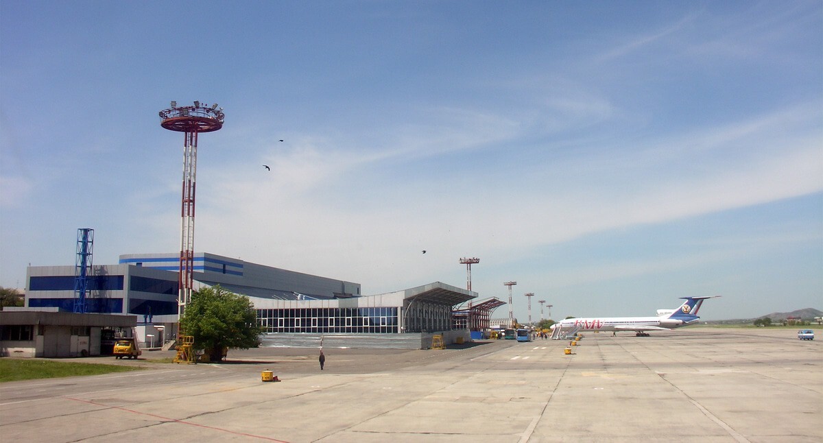 Mineralnye Vody Airport. Photo by Fastboy https://ru.wikipedia.org/wiki/Минерались_Воды_(аеропорт)