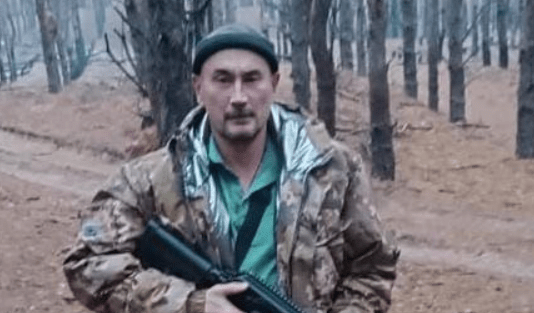 Rashid Naushaev. Screenshot of a photo from the Telegram channel of the Volodarsky district administration from 13.08.25, https://t.me/regionvol/10582.