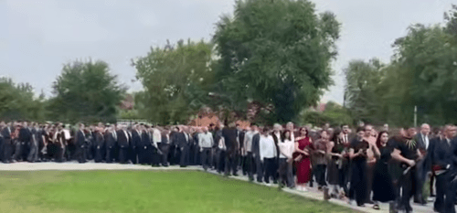 Hundreds of people came to honor the memory of the victims. Still frame from the video "Sapa Kavkaz" from 01.09.25, https://t.me/sapakavkaz/5332