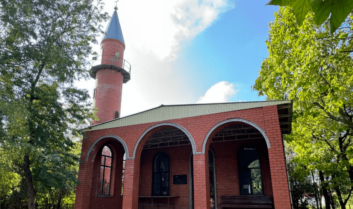 Mosque in the village of Kozet. Screenshot of a photo from the Telegram channel of the DUM of Adygea and Krasnodar Krai from 09/14/25, https://t.me/dumraikk/2586.
