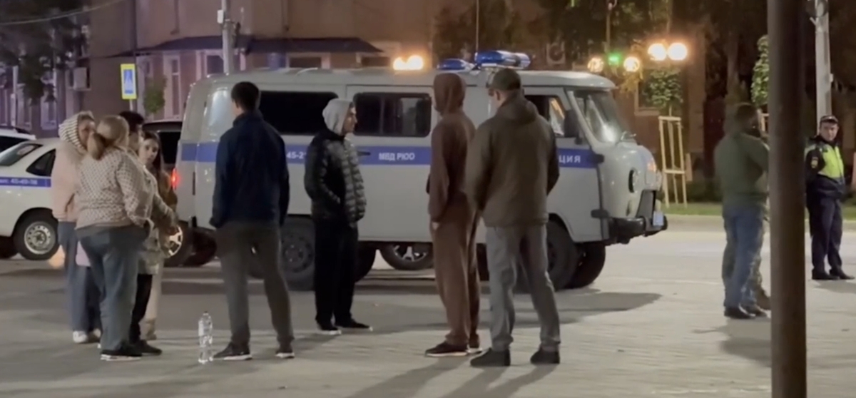 Gathered in a square in Tskhinvali. Still from the video "Sapa Tskhinvali" / Telegram