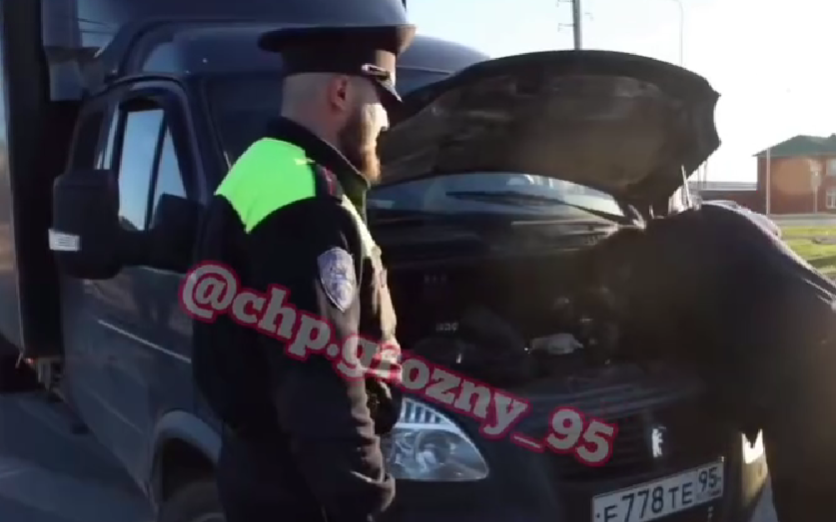 Security forces demanded the removal of the inappropriate headlights. Still from the video "Emergency in Grozny," https://www.instagram.com/p/DQfRamDDMOt/