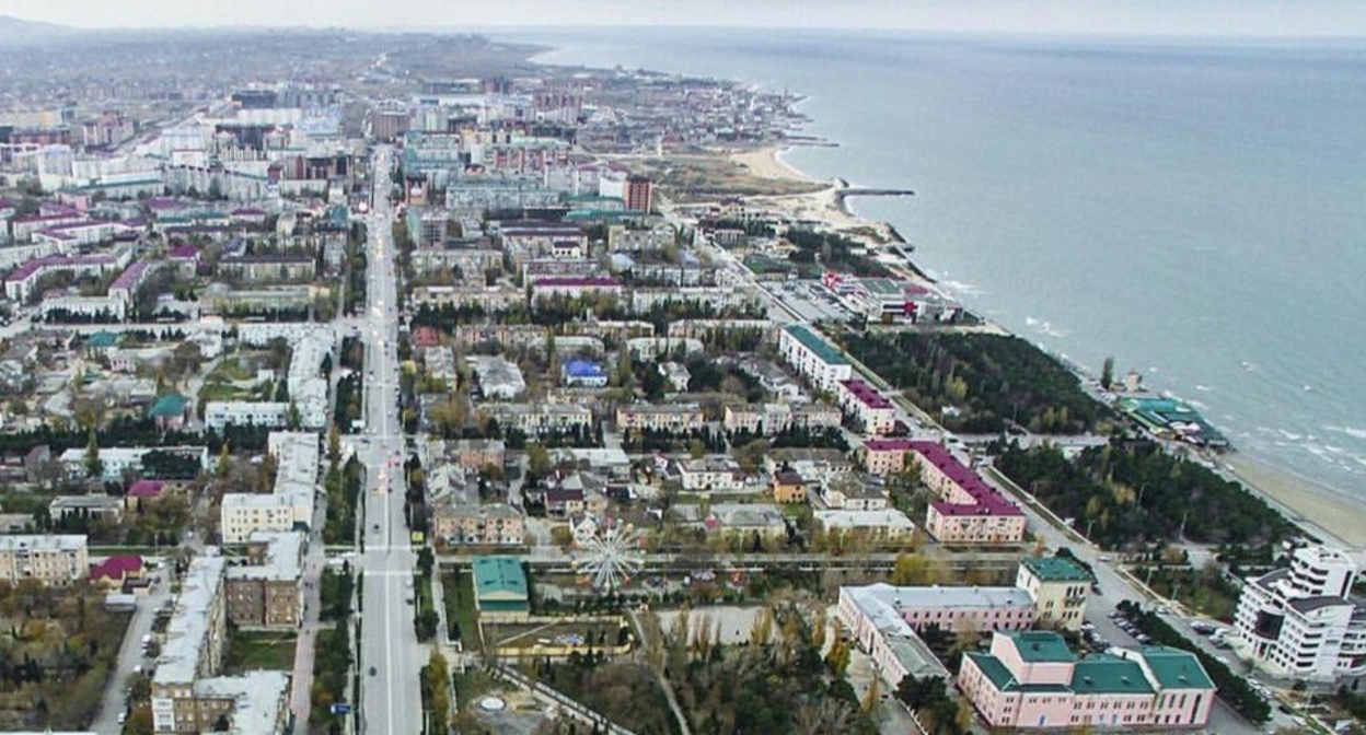 Kaspiysk Photo: Artemon228, CC BY-SA 4.0, https://commons.wikimedia.org/w/index.php?curid=78064294