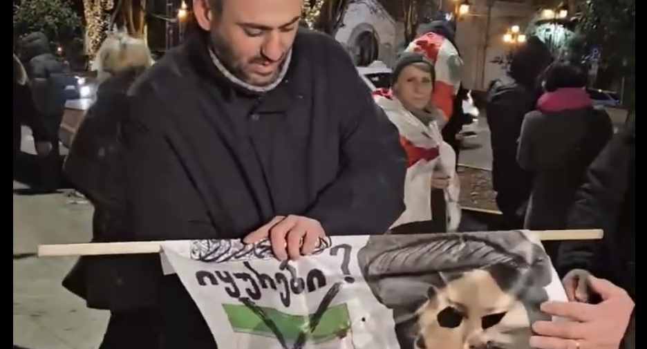 Afgan Sadygov at a rally in Tbilisi on January 13. Still from Tbilisi_life / Telegram