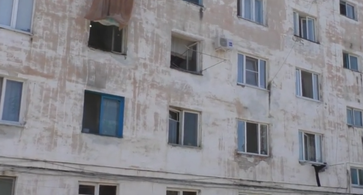 Dormitory on Kadyrov Street, 15a. Still from the "Caucasian Knot" video, https://www.youtube.com/watch?v=DufgbbLDxGo&t=23s