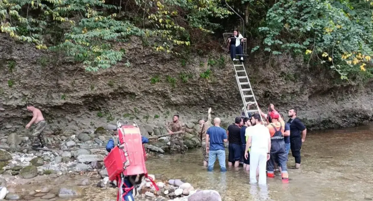 The aftermath of the cable car collapse in Nalchik on August 8, 2025. Photo: Main Directorate of the Ministry of Emergency Situations of Russia for the Kabardino-Balkarian Republic.