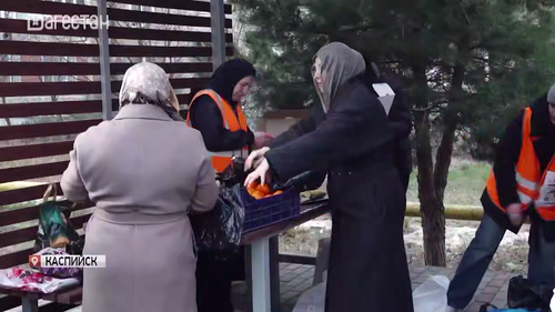 A charity iftar for a 9-year-old boy with a rare disease took place in Kaspiysk. Photo: RGVK "Dagestan" / Telegram channel