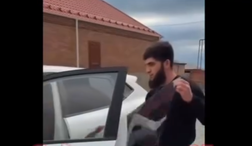 A Chechen resident was criticized for posting ads on social media. Still from the video "Emergency in Grozny" https://www.instagram.com/p/DXpK4pfjKcT/