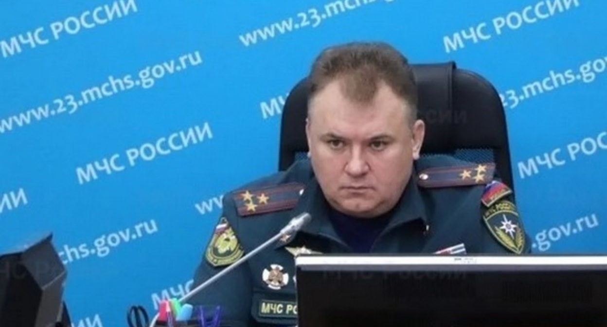 Sergei Simonenko during his time at the Ministry of Emergency Situations. 2007. Photo from the website of the Main Directorate of the Ministry of Emergency Situations for Krasnodar Krai.