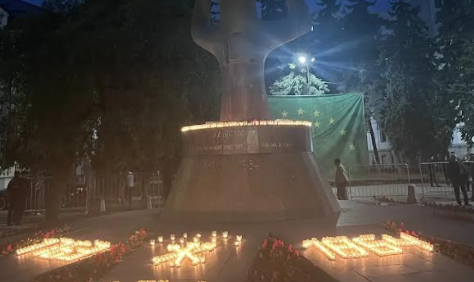 Activists lit 101 candles. Photo by a "Caucasian Knot" correspondent, May 20, 2026.
