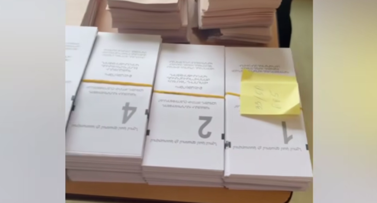 "Strong Armenia" ballots were not delivered to one of the polling stations. Still from Armenia Today video from June 6, 2026, https://armeniatoday.am/law-ru/1084341/.