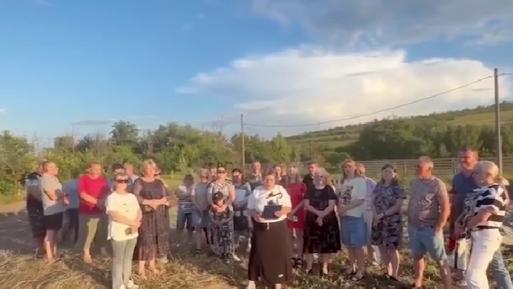 Residents of the village of Tsaritsyn appealed to Bastrykin. Still from V1 video from June 11, 2026, https://v1.ru/text/gorod/2026/06/11/76473003/ Residents of the village of Tsaritsyn appealed to Bastrykin. Still from V1 video from June 11, 2026, https://v1.ru/text/gorod/2026/06/11/76473003/