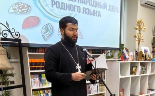 Arsen Israelyan. Arsen Israelyan. Screenshot of a photo from the website "Voronezh Multinational", https://воронеж-многонациональный.рф/articles/events/pod-russkie-pesni-i-zvuki-duduka/