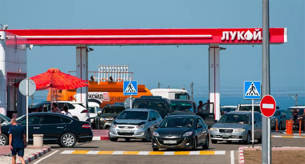 Gas station in Krasnodar. Photo by Elena Sineok, Yuga.ru