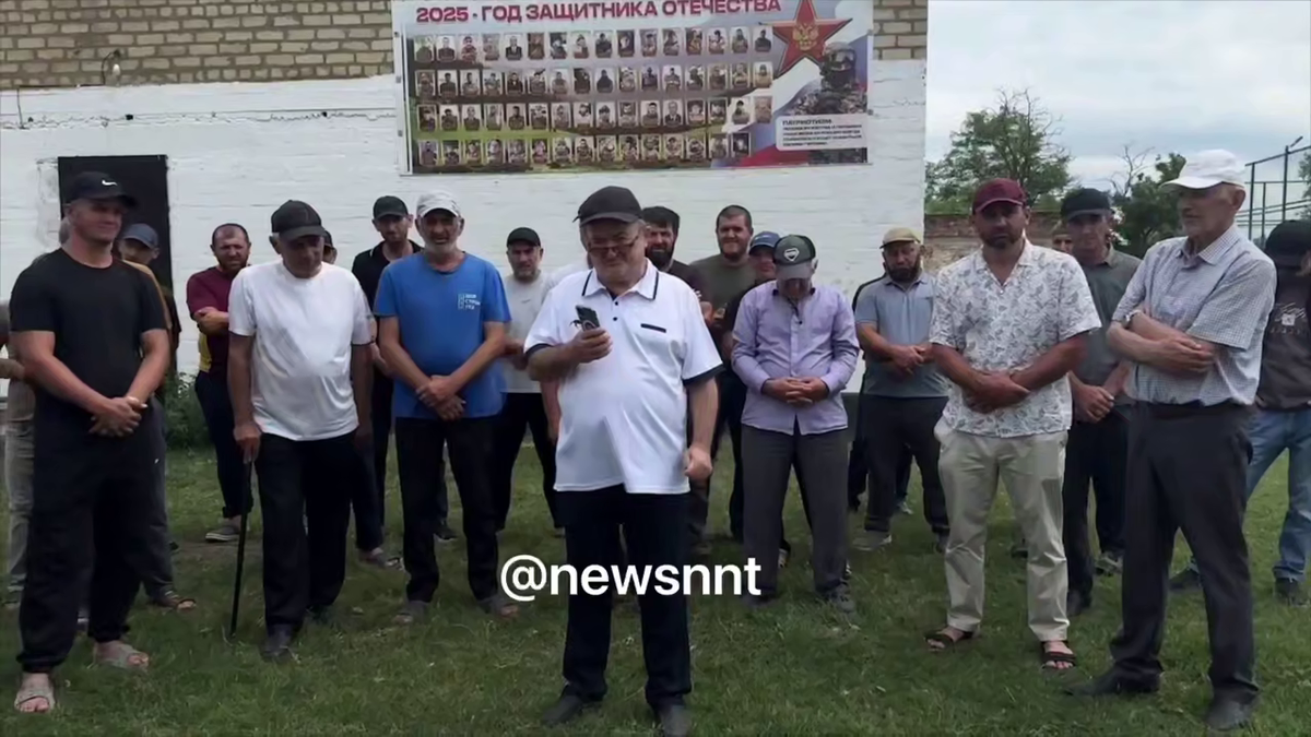 Frame from the video appeal of the residents of Samilakh in Dagestan complaining about the lack of basic infrastructure. Photo: NN News / Telegram channel Frame from the video appeal of the residents of Samilakh in Dagestan complaining about the lack of basic infrastructure. Photo: NN News / Telegram channel