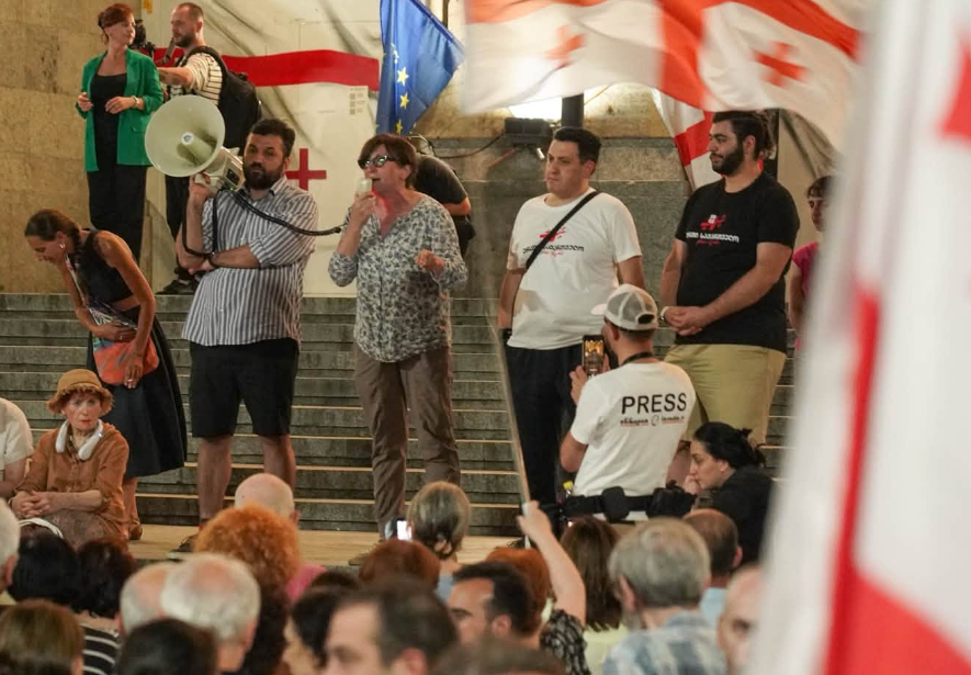 Protest action near the Parliament of Georgia. Screenshot photo Mo Se from 22.07.26, https://www.facebook.com/photo/?fbid=4378817919099613&set=pcb.4378819872432751 (the activities of the company Meta, which owns the social network, are banned in Russia) Protest action near the Parliament of Georgia. Screenshot photo Mo Se from 22.07.26, https://www.facebook.com/photo/?fbid=4378817919099613&set=pcb.4378819872432751 (the activities of the company Meta, which owns the social network, are banned in Russia)