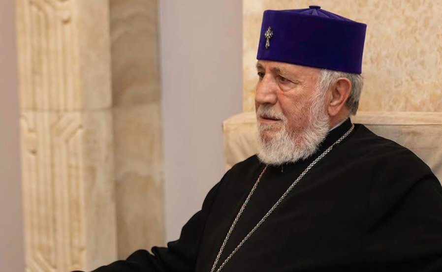 Garegin II at the meeting with the deputies. Screenshot from the photo https://armeniatoday.am/politics-ru/internal-policy/1110250/ dated 02.08.26