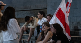Participants of the protest action in Tbilisi. Screenshot from Publika photo dated 02.08.26, https://www.facebook.com/photo/?fbid=1830019351730940&set=pb.100041686795244.-2207520000 (the activities of the company Meta, which owns the social network, are banned in Russia)