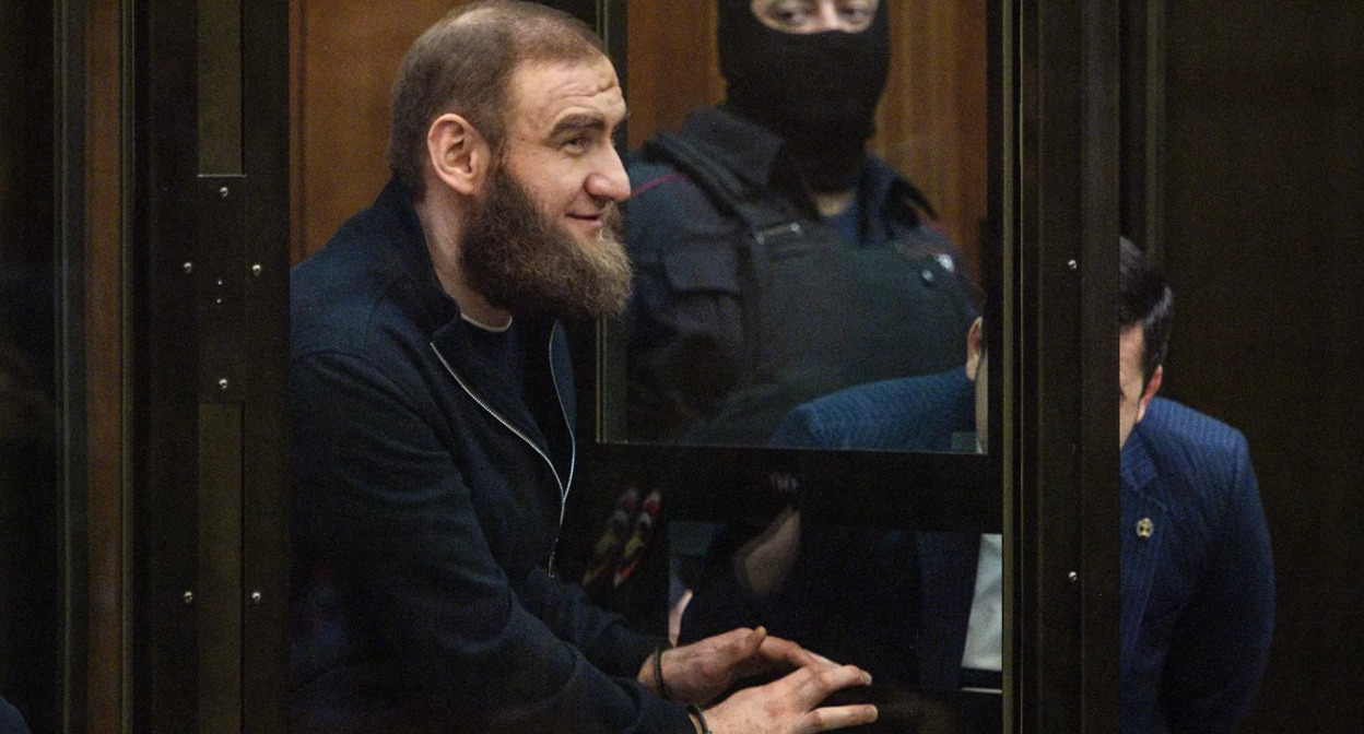 Convicted former senator Rauf Arashukov in court. Photo: Kommersant / https://www.kommersant.ru/doc/8922759 Convicted former senator Rauf Arashukov in court. Photo: Kommersant / https://www.kommersant.ru/doc/8922759
