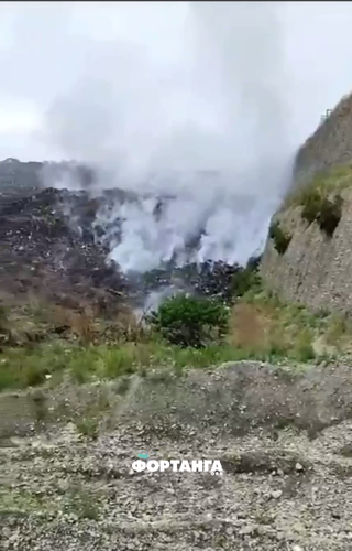 Burning landfill in the village of Nesterovskaya in Ingushetia. Photo: Fortanga / Telegram channel Burning landfill in the village of Nesterovskaya in Ingushetia. Photo: Fortanga / Telegram channel
