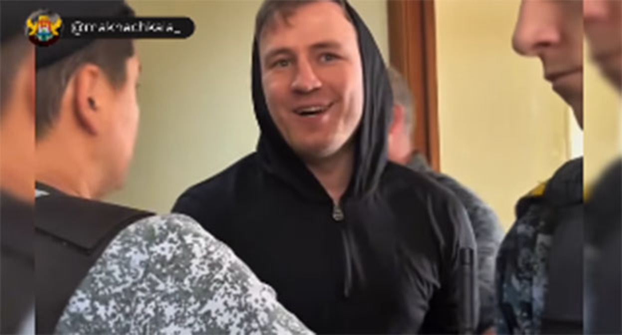 Magomeddibir Magomeddibirov. Screenshot of the video https://www.instagram.com/reel/DY89rv2Imdv/ belongs to the company Meta, whose activities are banned in Russia. Magomeddibir Magomeddibirov. Screenshot of the video https://www.instagram.com/reel/DY89rv2Imdv/ belongs to the company Meta, whose activities are banned in Russia.