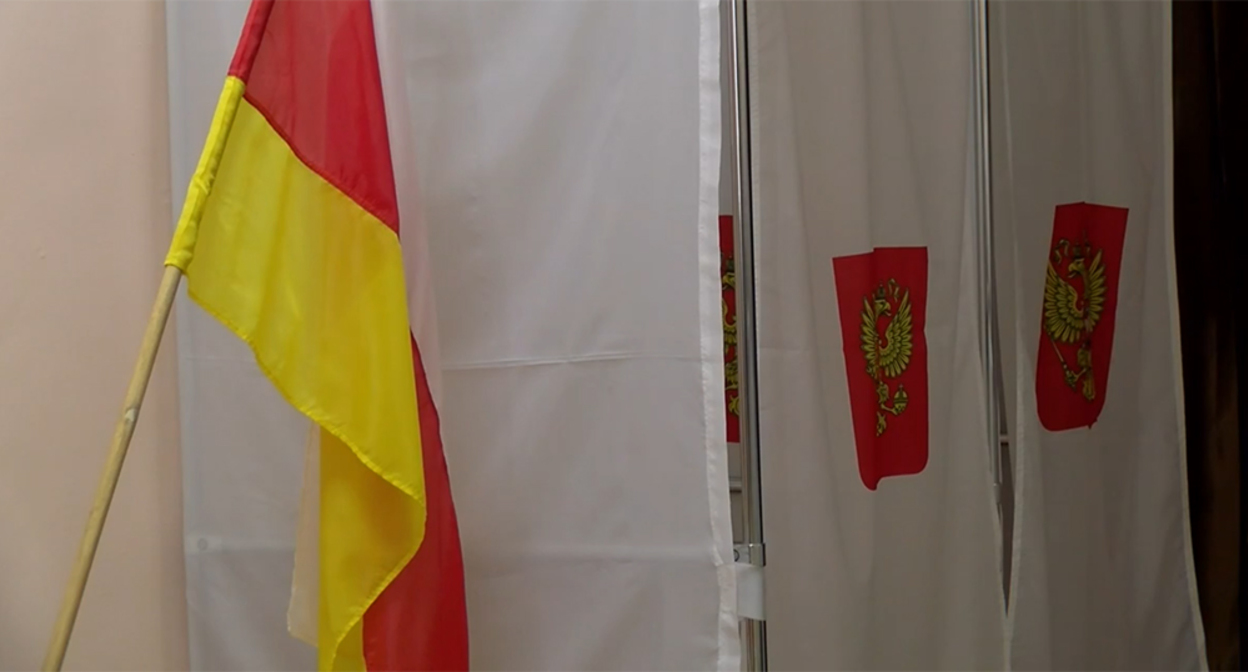 Polling station in Vladikavkaz. Frame from the video https://www.youtube.com/watch?v=wY04cubUVd8&t=10s Polling station in Vladikavkaz. Frame from the video https://www.youtube.com/watch?v=wY04cubUVd8&t=10s