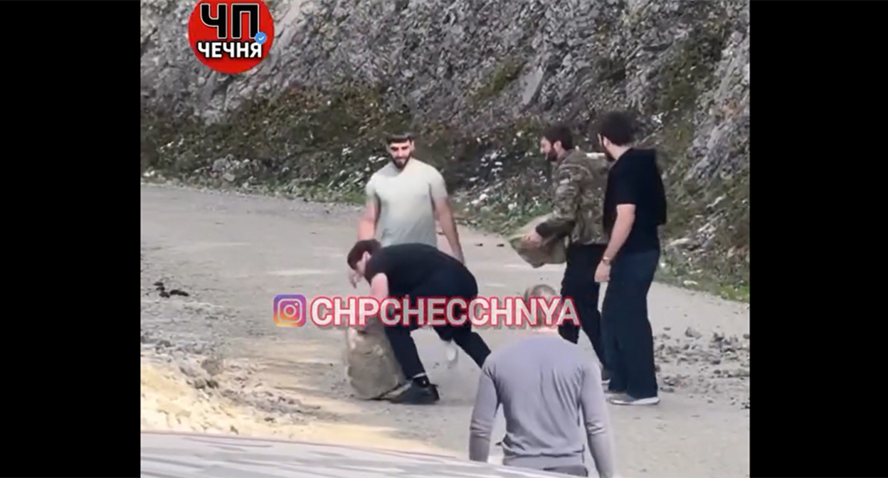 Residents of Chechnya clear the road after a landslide. Frame from the video https://www.instagram.com/p/DeGtucrMjdM (the activities of the company Meta (which owns Facebook, Instagram, and WhatsApp) are banned in Russia)